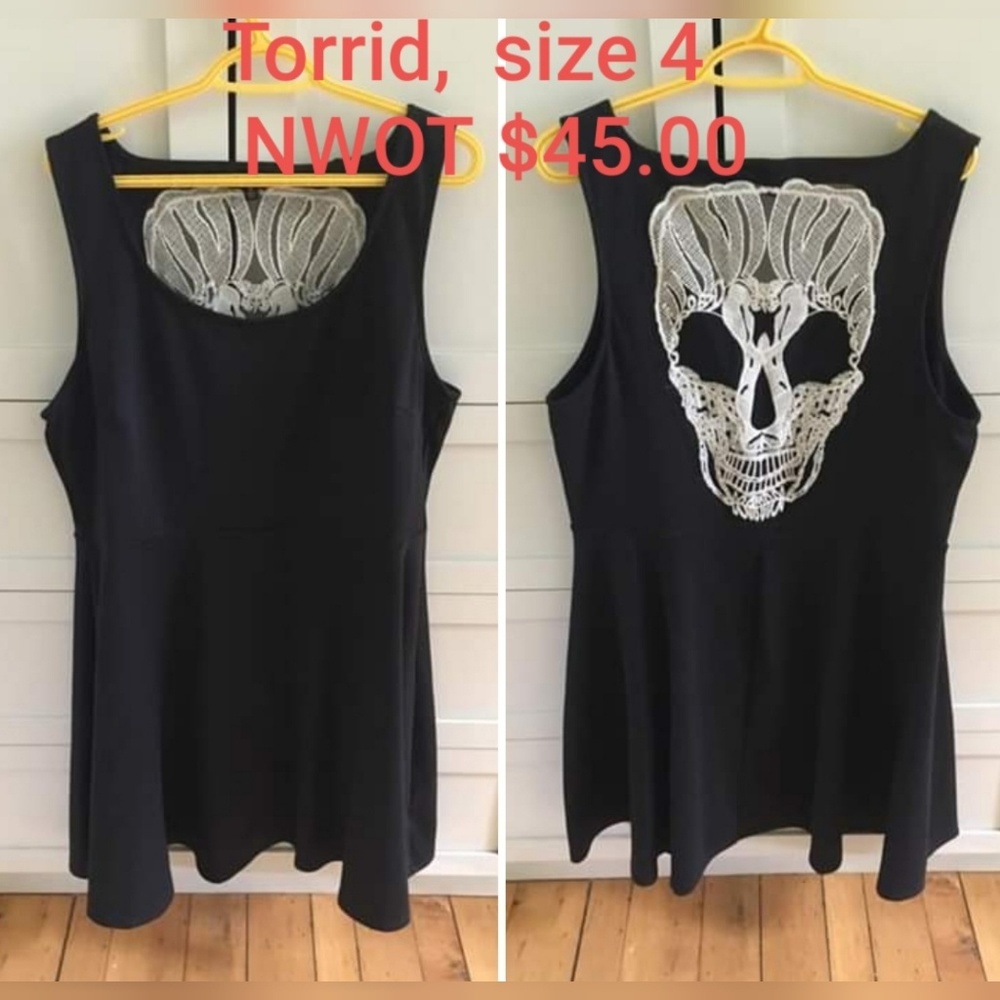 Torrid, size 24 skull dress. NWOT.